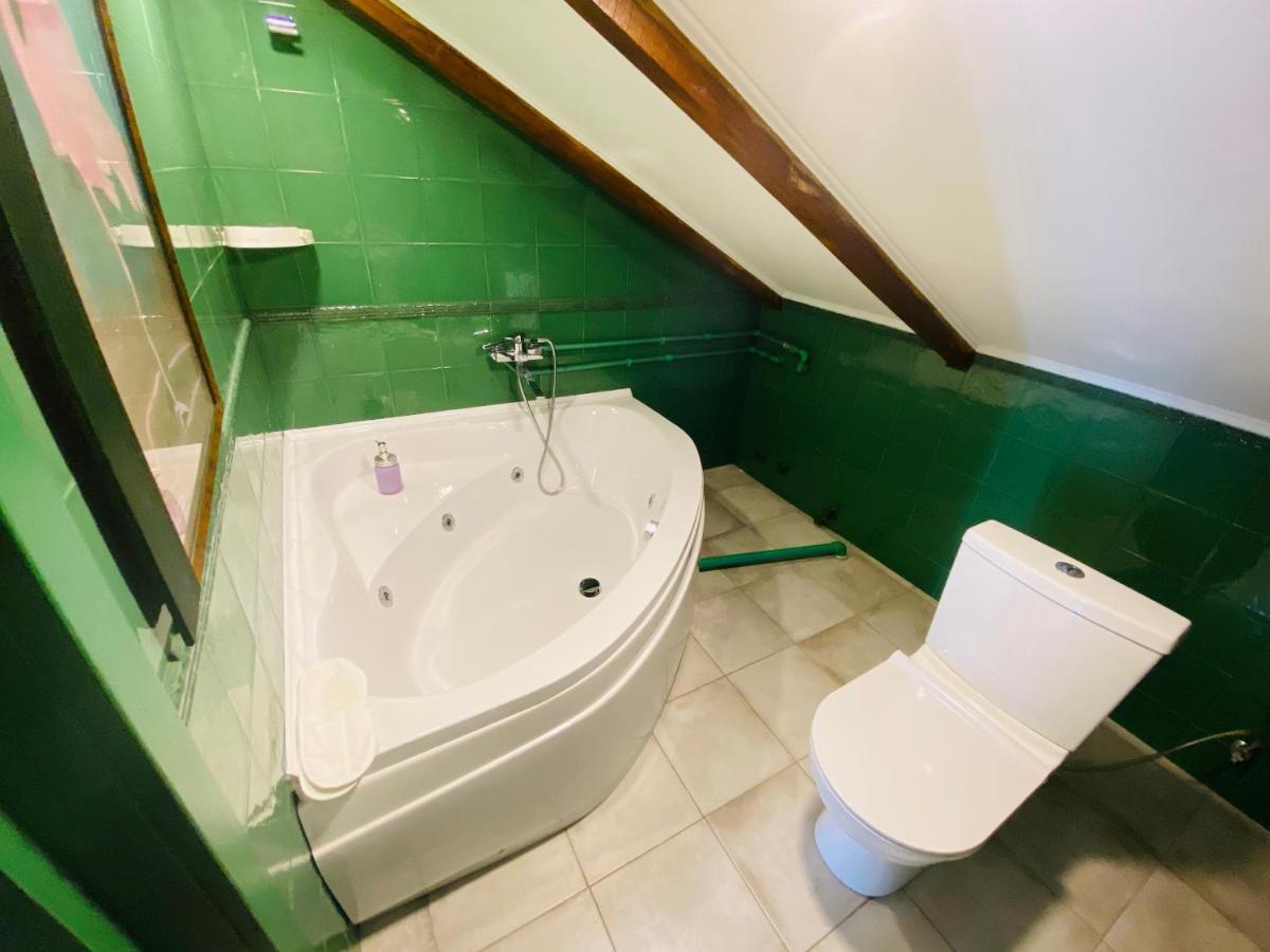 Tatin - Hotel & Cafe In Мцхета Экстерьер фото