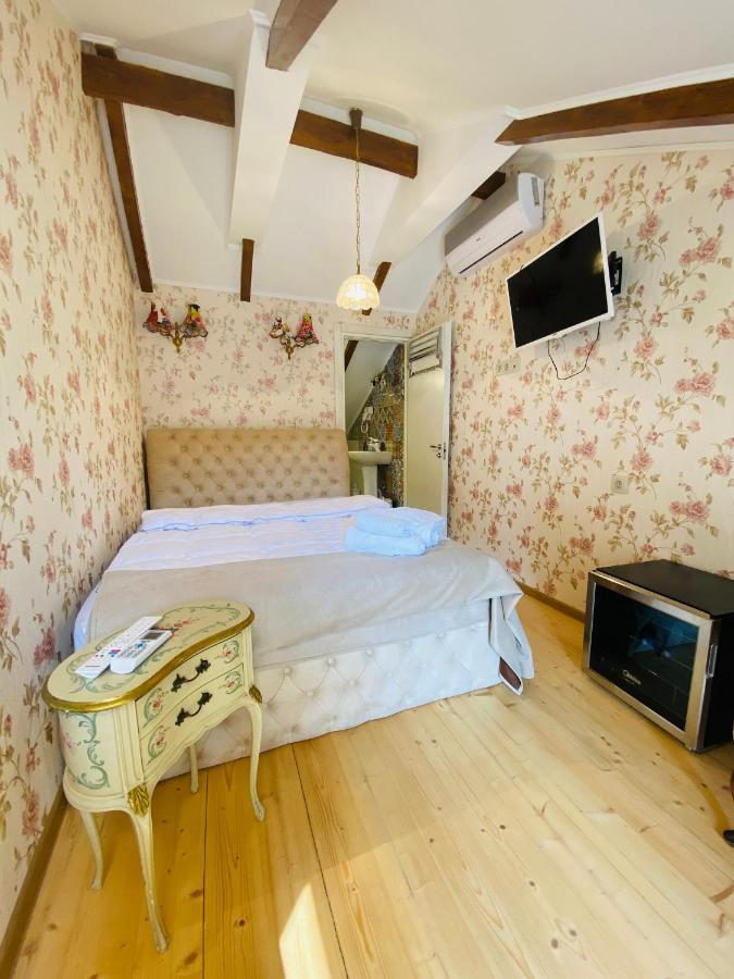 Tatin - Hotel & Cafe In Мцхета Экстерьер фото